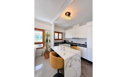 Herverkoop - Penthouse -
Torrevieja - Playa del Cura