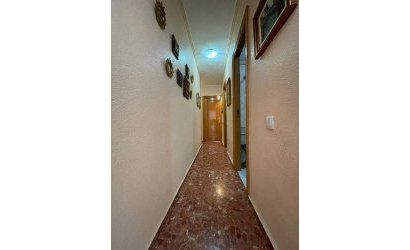 Herverkoop - Apartment -
Torrevieja - Las Piscinas Naturales