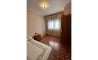 Herverkoop - Apartment -
Torrevieja - Las Piscinas Naturales