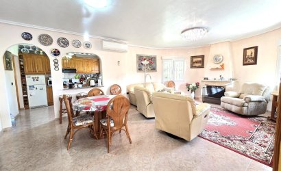 Reventa - Villa -
Orihuela Costa - Playa Flamenca