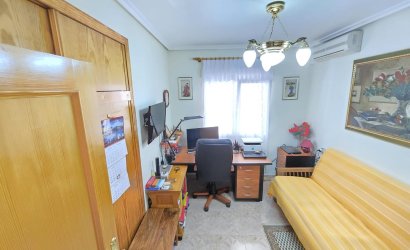 Reventa - Villa -
Orihuela Costa - Playa Flamenca