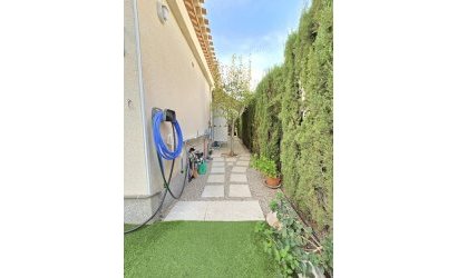 Reventa - Villa -
Orihuela Costa - Playa Flamenca