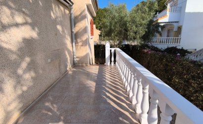 Resale - Villa -
Algorfa - Montemar