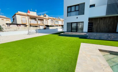 Resale - Villa -
Torrevieja - Aguas Nuevas