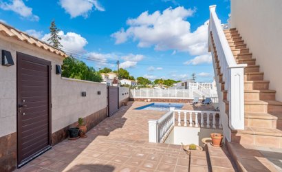 Resale - Villa -
Torrevieja - Los Balcones