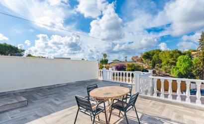 Resale - Villa -
Torrevieja - Los Balcones