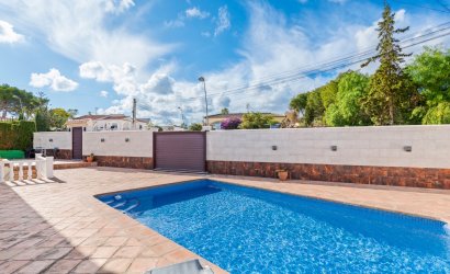 Resale - Villa -
Torrevieja - Los Balcones