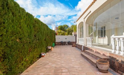 Resale - Villa -
Torrevieja - Los Balcones