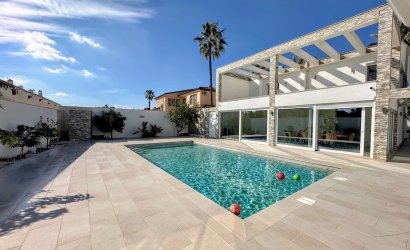 Resale - Villa -
Orihuela Costa - La Zenia