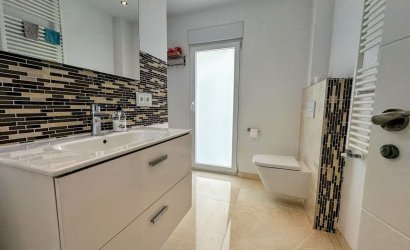 Resale - Villa -
Orihuela Costa - La Zenia