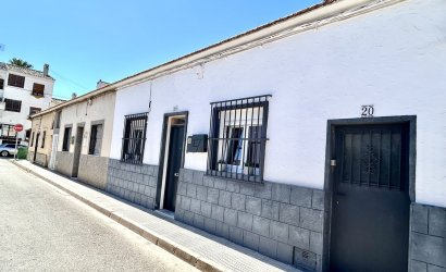 Herverkoop - Town House -
San Miguel de Salinas - Inland