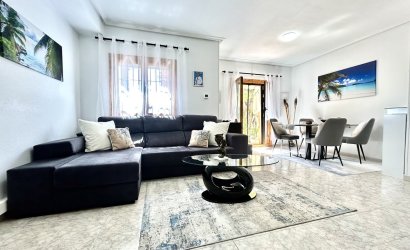 Resale - Town House -
Playa Flamenca - Costa Blanca