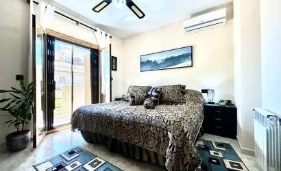 Resale - Town House -
Playa Flamenca - Costa Blanca