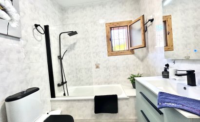 Resale - Town House -
Playa Flamenca - Costa Blanca