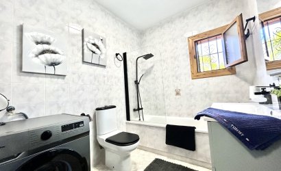 Resale - Town House -
Playa Flamenca - Costa Blanca