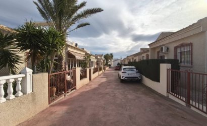 Herverkoop - Villa -
Algorfa - Montemar