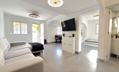 Herverkoop - Town House -
Orihuela - Inland