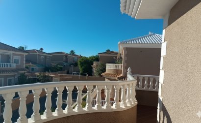 Reventa - Villa -
Los Altos - Costa Blanca