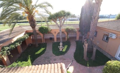 Reventa - Villa -
Torrevieja - Costa Blanca