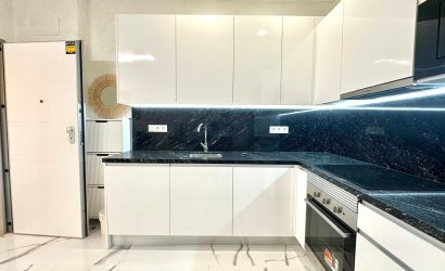 Resale - Apartment -
Torrevieja - Playa del Cura
