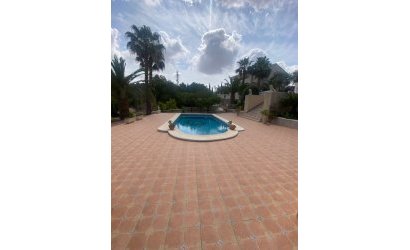 Herverkoop - Villa -
Algorfa - Inland