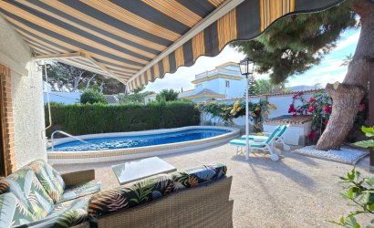 Reventa - Villa * -
Orihuela Costa * - Cabo Roig *