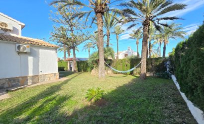 Reventa - Villa * -
Orihuela Costa * - Cabo Roig *