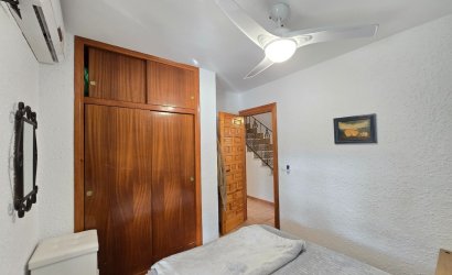 Reventa - Villa * -
Orihuela Costa * - Cabo Roig *