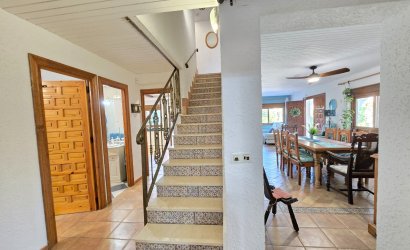 Reventa - Villa * -
Orihuela Costa * - Cabo Roig *