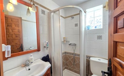 Reventa - Villa * -
Orihuela Costa * - Cabo Roig *