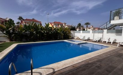 Herverkoop - Apartment -
Orihuela Costa - La Zenia