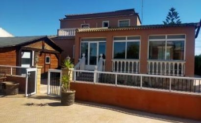 Herverkoop - Villa -
Elche - Costa Blanca
