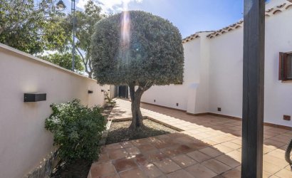 Herverkoop - Villa -
El Valle Golf Resort