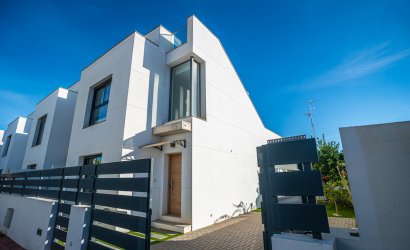 Resale - Villa -
Orihuela Costa - Lomas De Cabo Roig