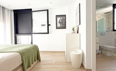 Resale - Villa -
Orihuela Costa - Villamartín