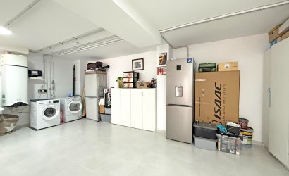 Resale - Villa -
Orihuela Costa - Villamartín