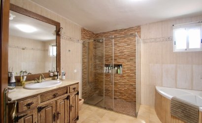 Resale - Villa -
Fortuna