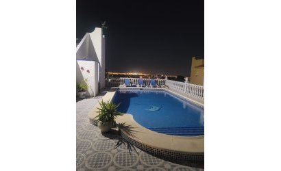 Herverkoop - Villa -
Villamartin - Costa Blanca