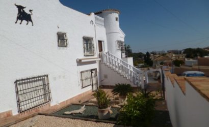 Reventa - Villa -
Villamartin - Costa Blanca