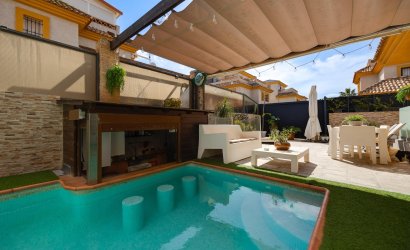 Resale - Villa -
Los Montesinos - La Herrada