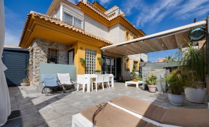 Resale - Villa -
Los Montesinos - La Herrada