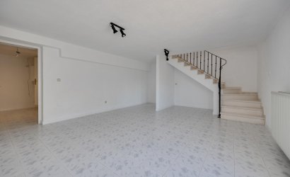 Resale - Villa -
Torrevieja - La Siesta - El Salado - Torreta