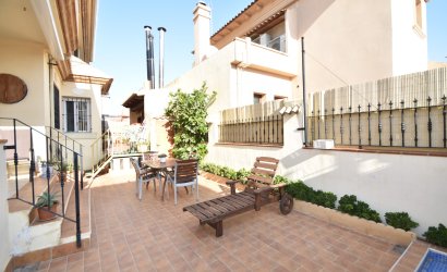 Resale - Villa -
Almoradí