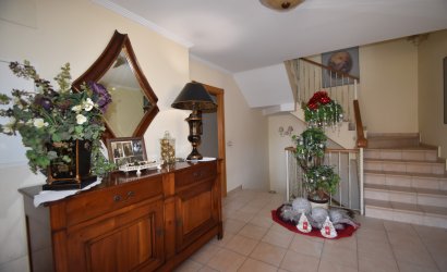 Resale - Villa -
Almoradí