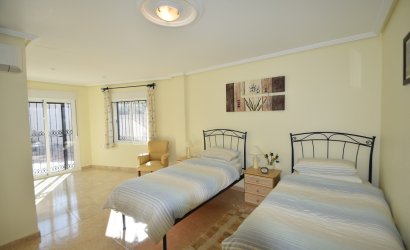 Resale - Villa -
Ciudad Quesada - Golf course