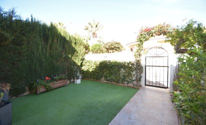 Resale - Townhouse -
Ciudad Quesada - Doña Pepa