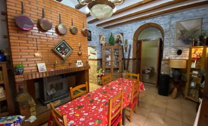 Reventa - Country House -
Sax