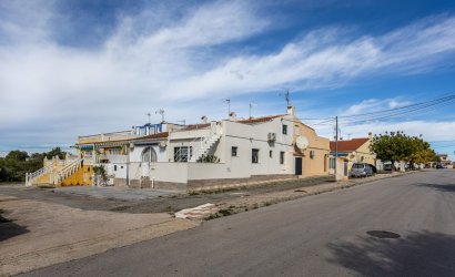 Herverkoop - Herenhuis -
Torrevieja - Urbanización San Luis