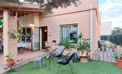 Reventa - Semi Detached -
Torrevieja - Parque Acuático - Sector 25