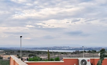 Reventa - Semi Detached -
Torrevieja - Parque Acuático - Sector 25